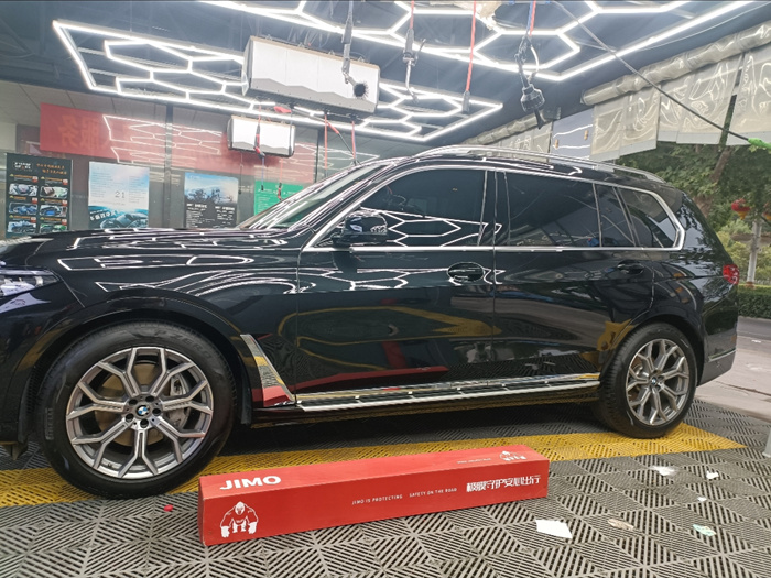 寶馬-X7隱形車(chē)衣施工案例