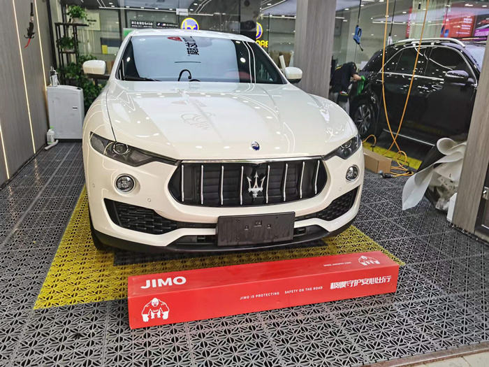 瑪莎拉蒂隱形車衣施工案例