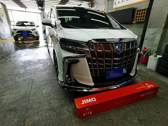 豐田-埃爾法隱形車衣施工案例